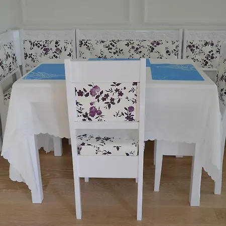 Onkel Residences Apartment